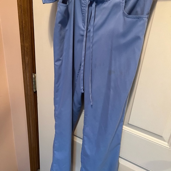 Grey’s Anatomy by Barco Ceil Blue XS Riley Set.Mock wrap V-Neck Scrubs Top&Pants - Picture 11 of 11